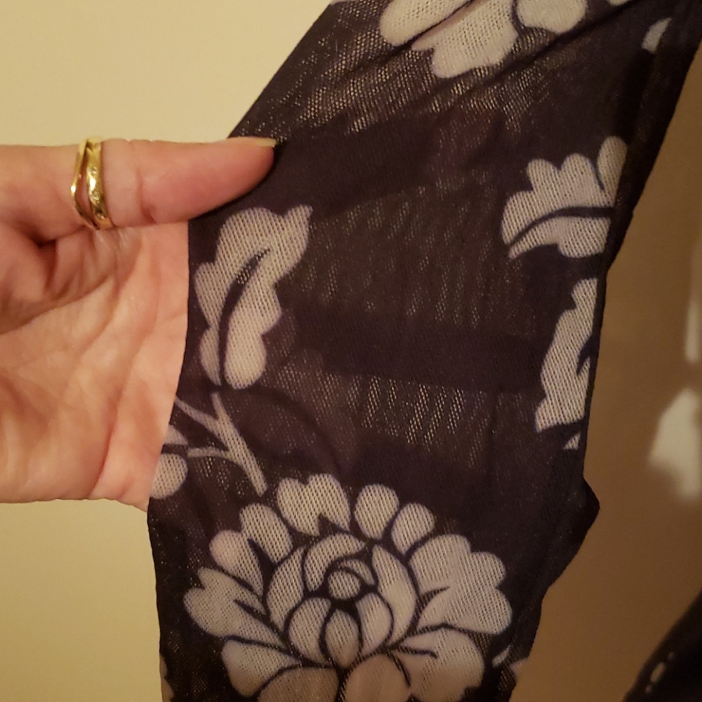 Adorable tunic - Picture 2 of 2